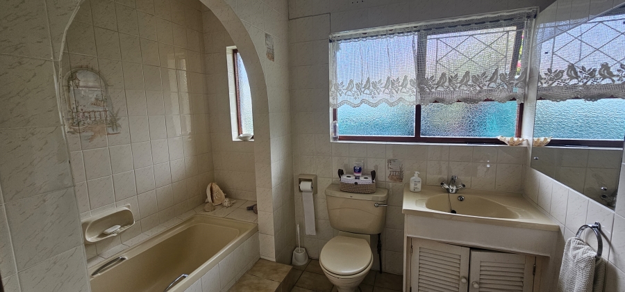 3 Bedroom Property for Sale in Beacon Bay Eastern Cape